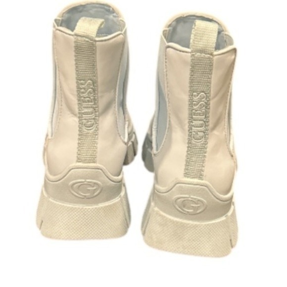 Guess Chelsea Boots Platform Lug Sole Ankle Booties‎ Light Blue Size 5M - Picture 7 of 10
